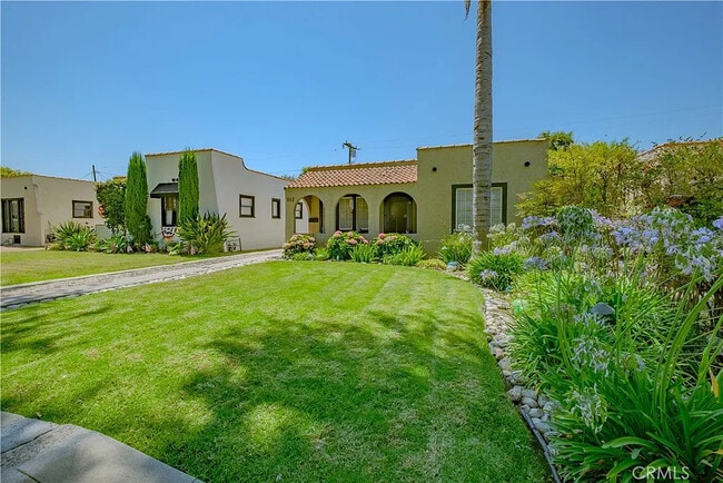 1112 E Whiting Ave in Fullerton, CA - Building Photo - Building Photo