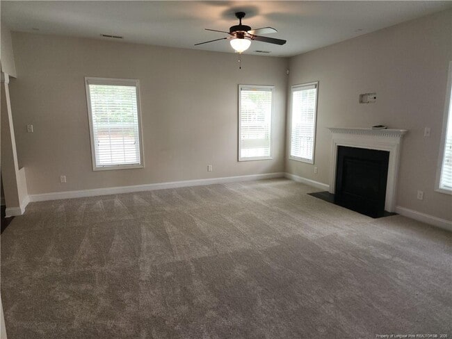 804 Misty Meadow Ln in Fayetteville, NC - Building Photo - Building Photo