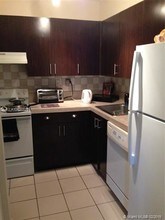 10403 N Kendall Dr-Unit -A in Miami, FL - Foto de edificio - Building Photo