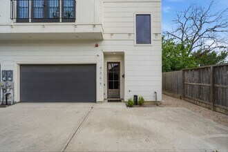 4306 Center St in Houston, TX - Building Photo - Building Photo