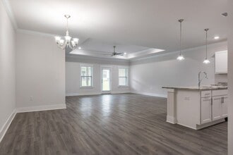 718 Canary Ct in Cantonment, FL - Building Photo - Building Photo