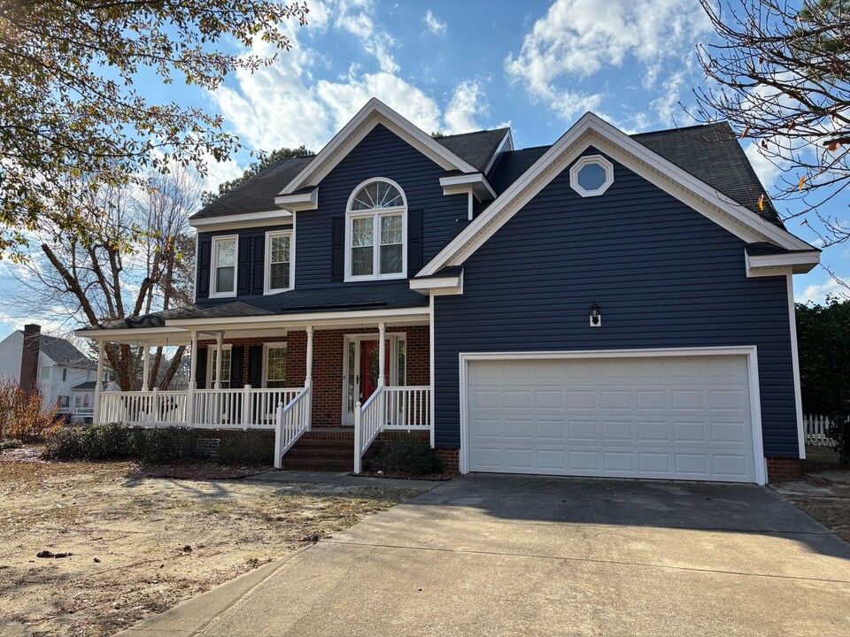 102 Powers Ct in Goldsboro, NC - Building Photo