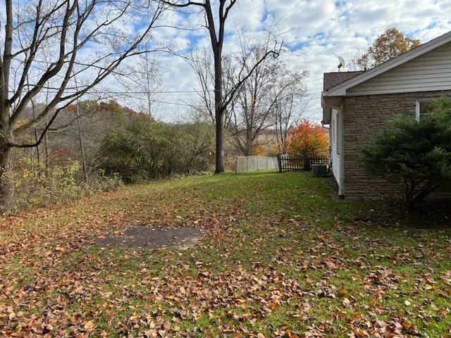 3718 McCleary Jacoby Rd in Cortland, OH - Foto de edificio - Building Photo