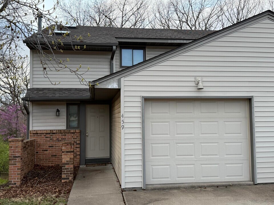 459 Foxfire Dr in Columbia, MO - Building Photo