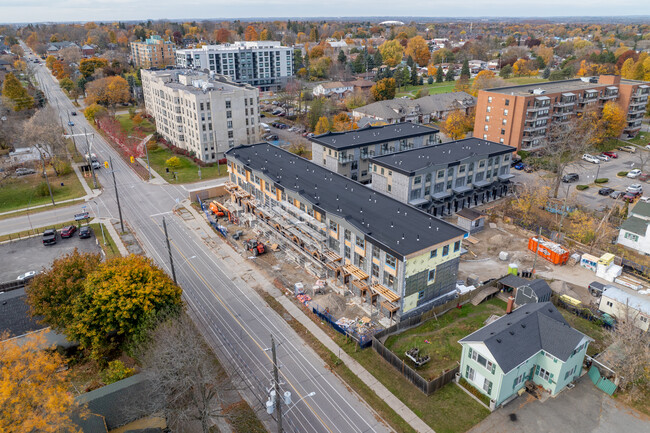 35 Railway Engine House Way in Whitby, ON - Building Photo - Building Photo