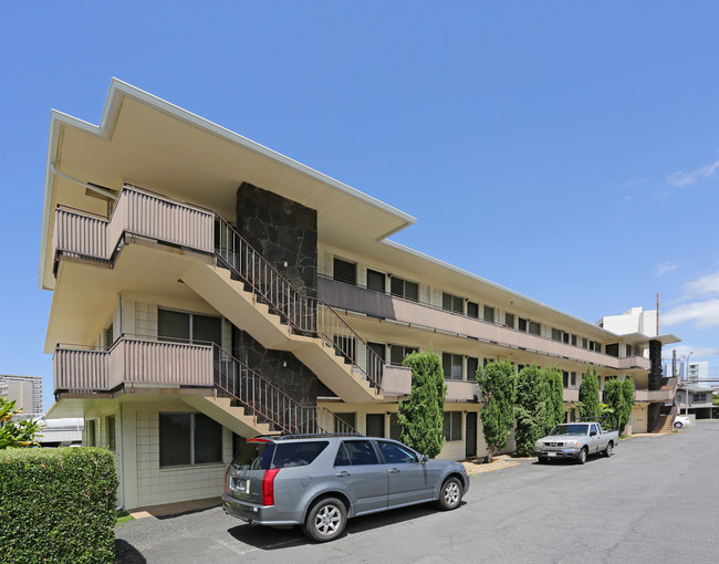 747 University Ave in Honolulu, HI - Building Photo - Building Photo