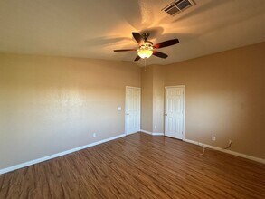 9510 Diamond Bridge Ave in Las Vegas, NV - Building Photo - Building Photo