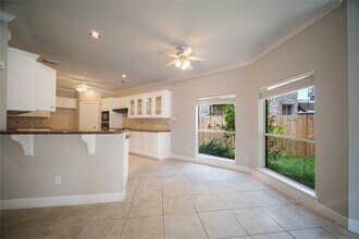 4423 Lakeshore Forest Dr in Missouri City, TX - Building Photo - Building Photo