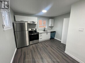 292 Simcoe St in London, ON - Building Photo - Building Photo