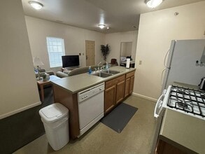 1950 W 1st St, Unit 578105 in Oil City, PA - Building Photo - Building Photo