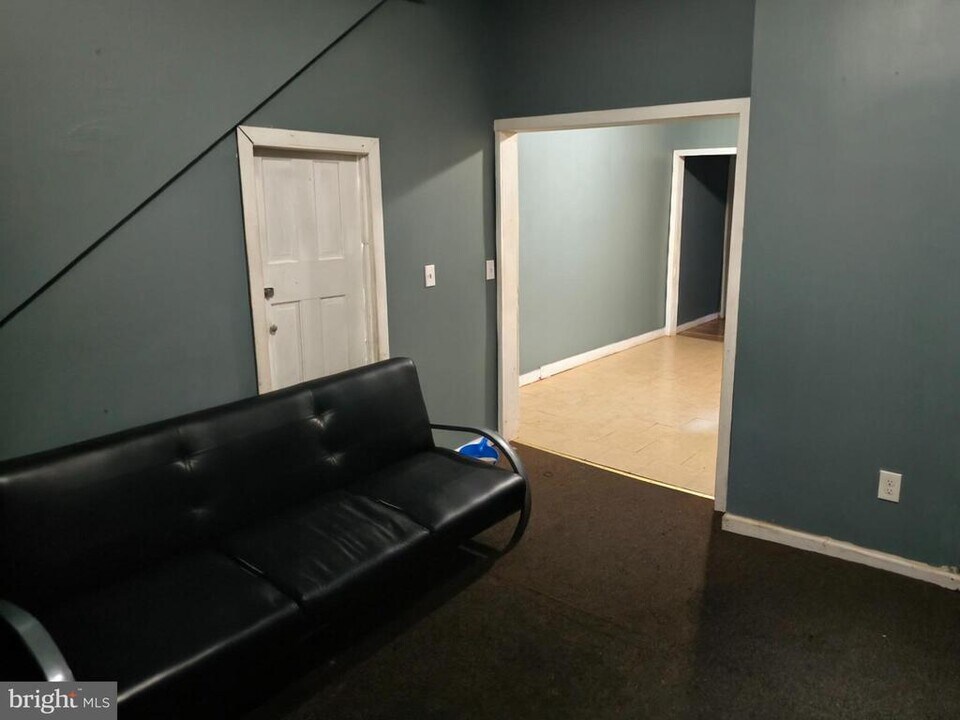 53 Kelsey Ave in Trenton, NJ - Building Photo