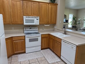 1362 W Renaissance Pl in Pleasant Grove, UT - Building Photo - Building Photo