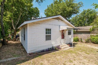 1906 E 9th St in Austin, TX - Building Photo - Building Photo