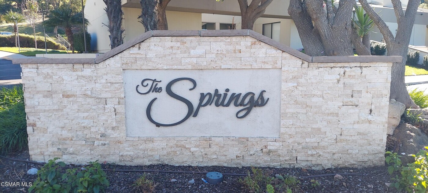 6050 Gitana Ave in Camarillo, CA - Building Photo