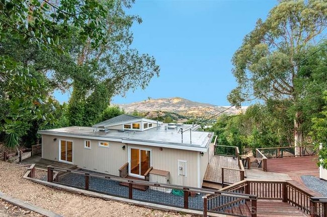 1 Half Moon Rd in Novato, CA - Building Photo - Building Photo