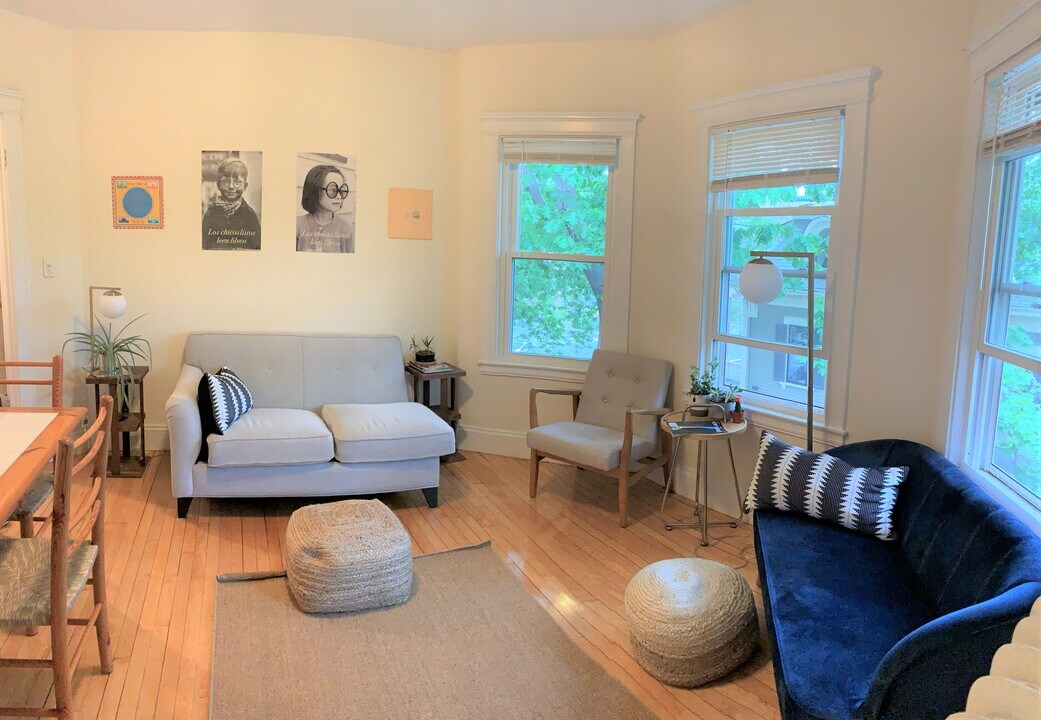 1617 Massachusetts Ave, Unit 31 in Cambridge, MA - Building Photo