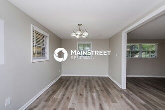 7145 Pinewood Dr in Port Richey, FL - Building Photo - Building Photo