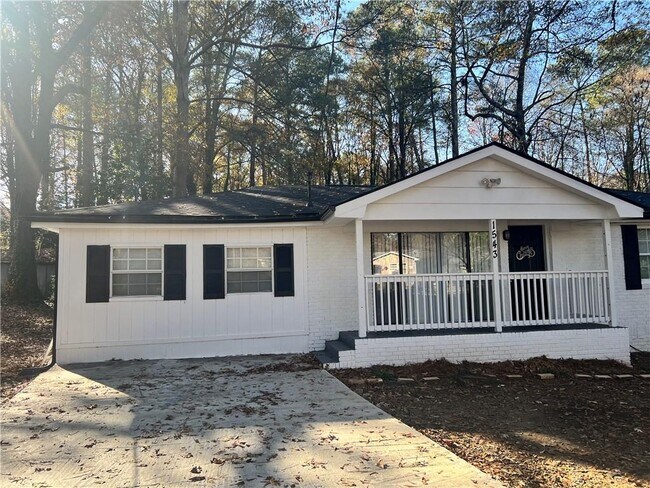 property at 1543 California Ave
