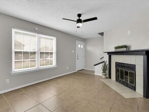 1005 Vedral Pl in Cedar Hill, TX - Building Photo - Building Photo