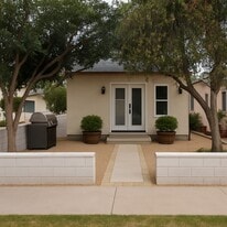 6719 Rudnick Ave in Woodland Hills, CA - Building Photo
