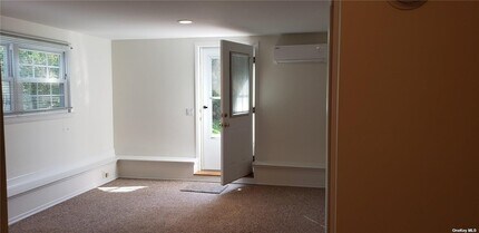 1 Old Town Ln in Halesite, NY - Building Photo - Building Photo