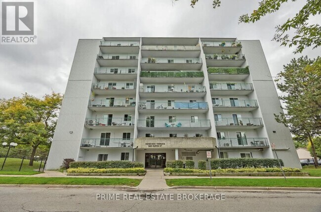 986 Huron St in London, ON - Building Photo - Building Photo