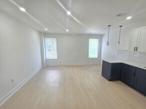 1012 W Lanvale St-Unit -3 in Baltimore, MD - Building Photo - Building Photo