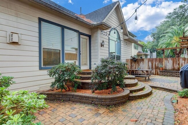 property at 2908 N Becca Ln