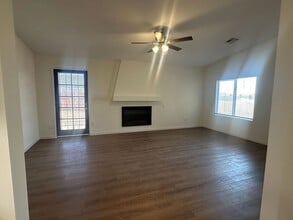 8641 Ironwood Ave in California City, CA - Building Photo - Building Photo