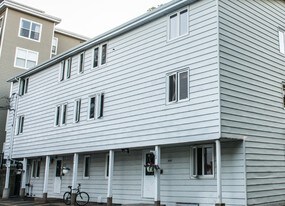 5247 South Street in Halifax, NS - Building Photo