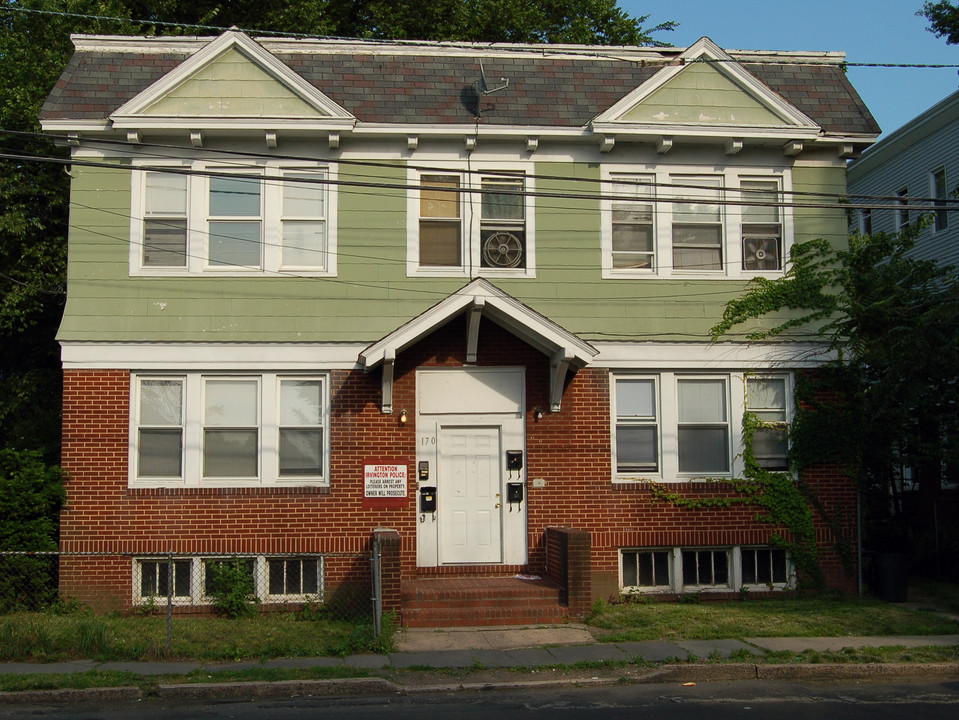 170 Union Ave in Irvington, NJ - Building Photo