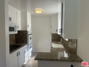 1440 Reeves St in Los Angeles, CA - Foto de edificio - Building Photo