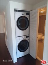 733 S Manhattan Pl in Los Angeles, CA - Building Photo - Building Photo
