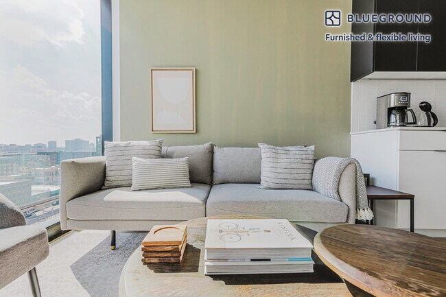 225 N Elizabeth St in Chicago, IL - Building Photo - Building Photo