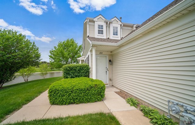2503 Sheehan Dr in Naperville, IL - Building Photo