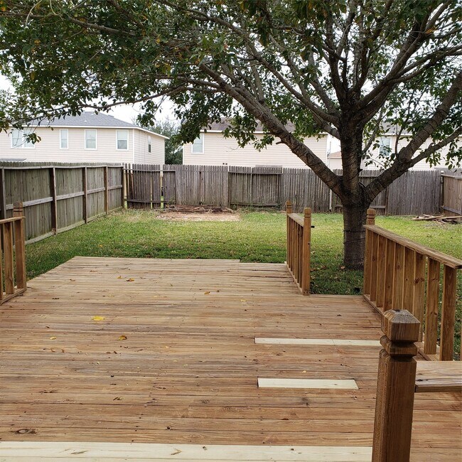 property at 7863 Maverick Trace Ln