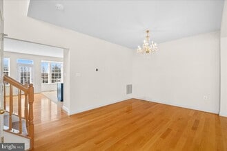 927 Buttonwood Terrace NE in Leesburg, VA - Building Photo - Building Photo