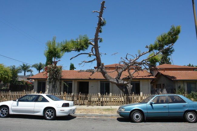 1427 Kingman Ave in San Jose, CA - Foto de edificio - Building Photo