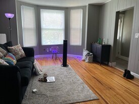 1205 Hutton St, Unit 1st Floor in Troy, NY - Building Photo