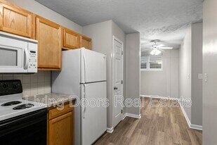 348 S 5th St in Seward, NE - Building Photo