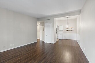 4425 Westlawn Dr in Nashville, TN - Building Photo - Building Photo