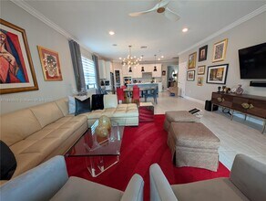 8226 NW 79th Ave in Tamarac, FL - Building Photo - Building Photo