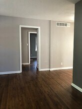 831 S Barlow St in Wichita, KS - Building Photo - Building Photo