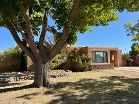 5800 Goliad St NW in Albuquerque, NM - Building Photo