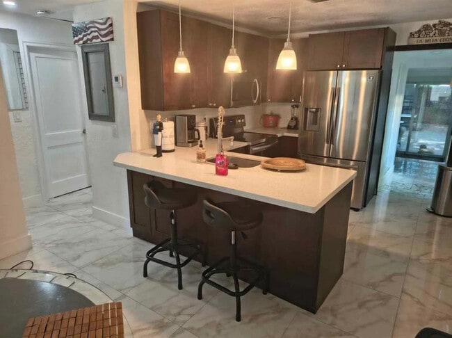 2206 Coolidge St in Hollywood, FL - Building Photo - Building Photo