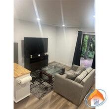 345B Evergreen Dr in Port Moody, BC - Building Photo - Building Photo