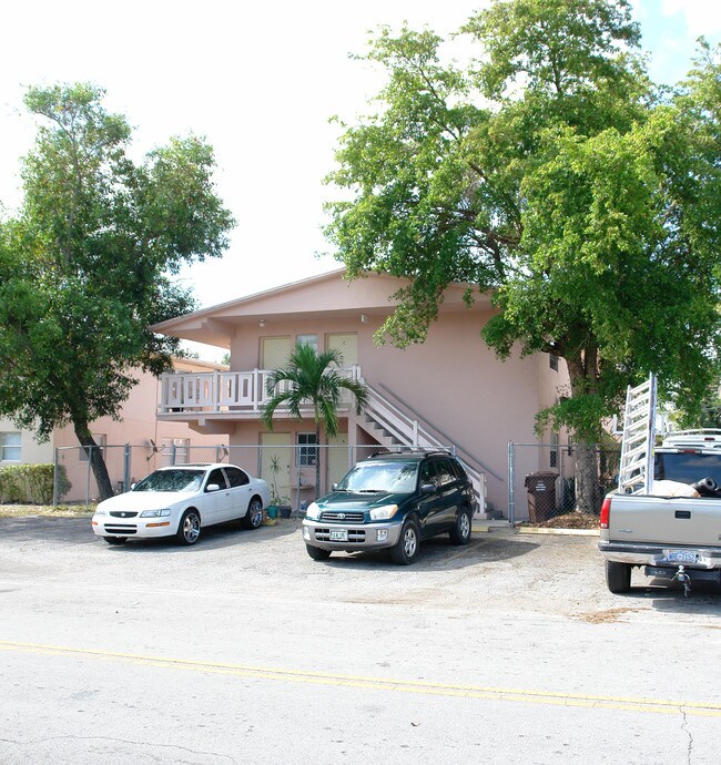 1516 SW 5th Pl in Fort Lauderdale, FL - Building Photo - Building Photo