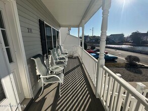 211 Trenton Ave in Point Pleasant Beach, NJ - Building Photo - Building Photo