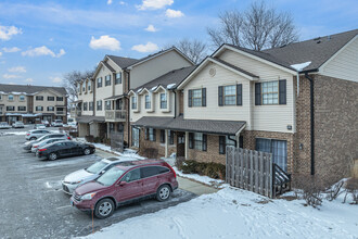 Jefferson West Condominiums in Naperville, IL - Building Photo - Building Photo