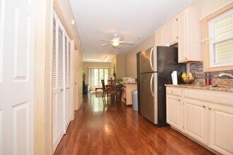 1444 W Walton St in Chicago, IL - Building Photo - Building Photo